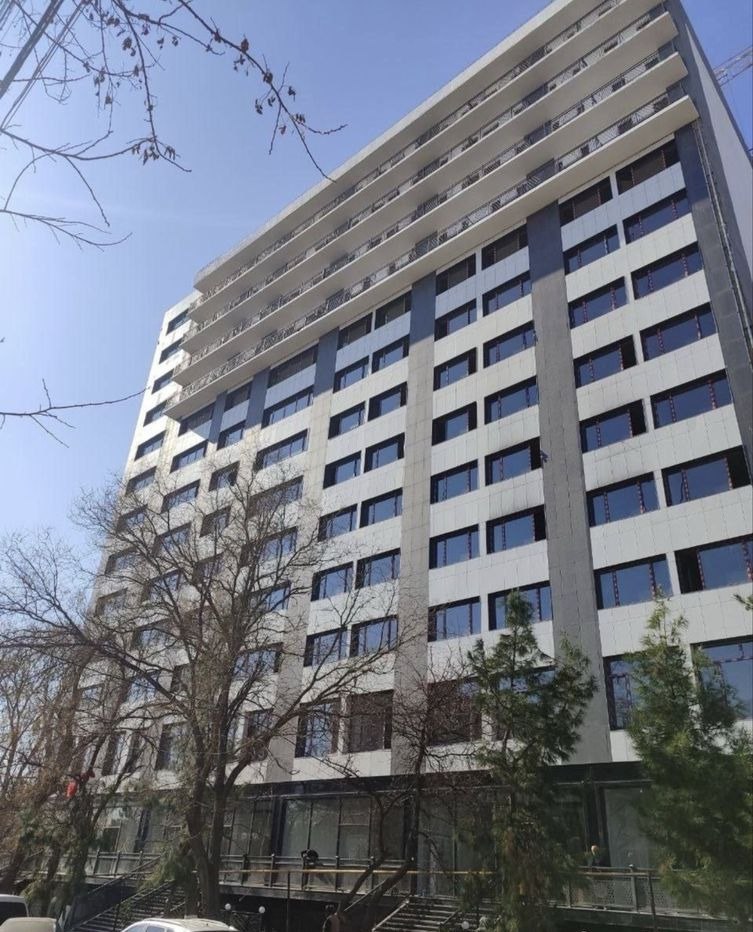 Sotiladi 4 xonali xonadon, 107.5 m² · Yakkasaroy — surat 1