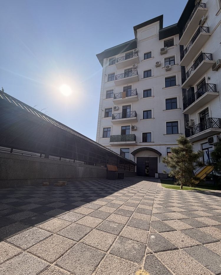 Sotiladi 3 xonali xonadon, 77.4 m² · Yunusobod — surat 2