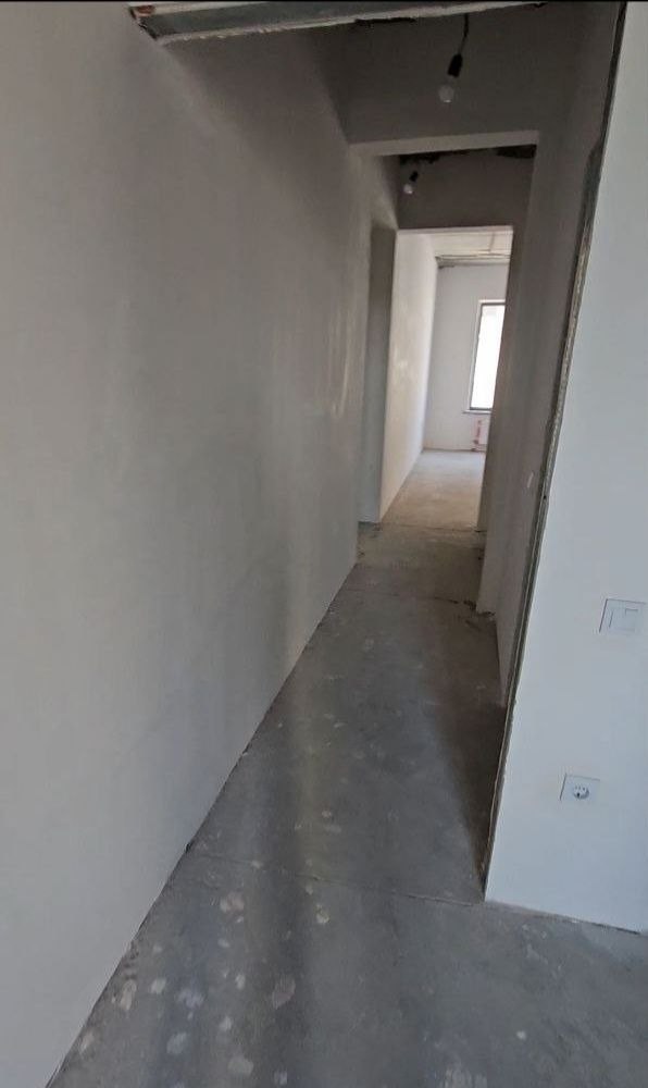 Sotiladi 3 xonali xonadon, 76 m² · Oz Makon · Mirobod — surat 2