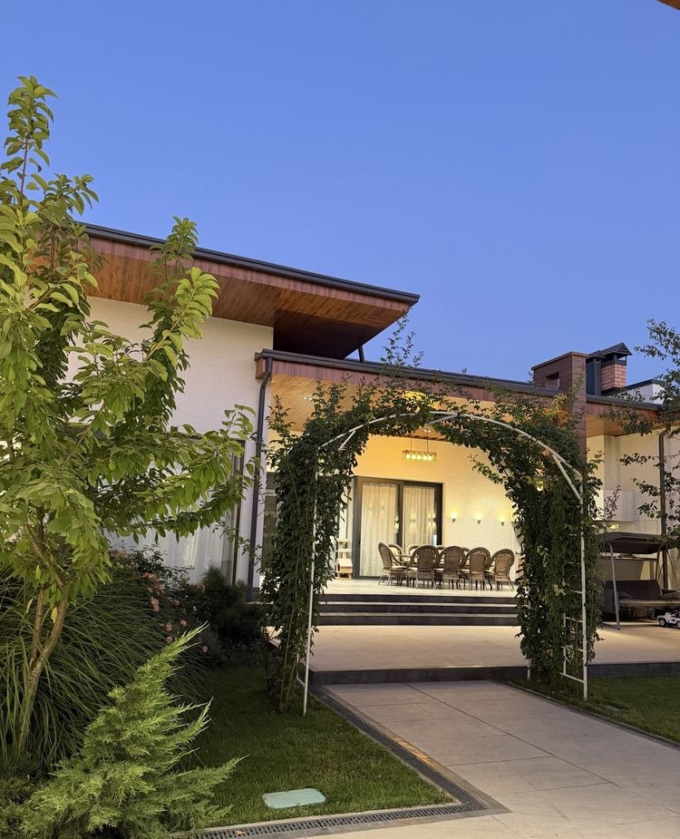 Sotiladi 5 xonali hovli, 220 m² · Yunusobod — surat 3