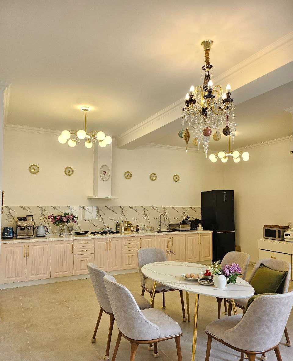 Sotiladi 9 xonali hovli, 250 m² · Yakkasaroy — surat 8