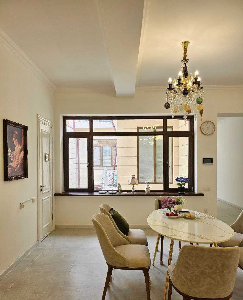 Sotiladi 9 xonali hovli, 250 m² · Yakkasaroy — surat 1