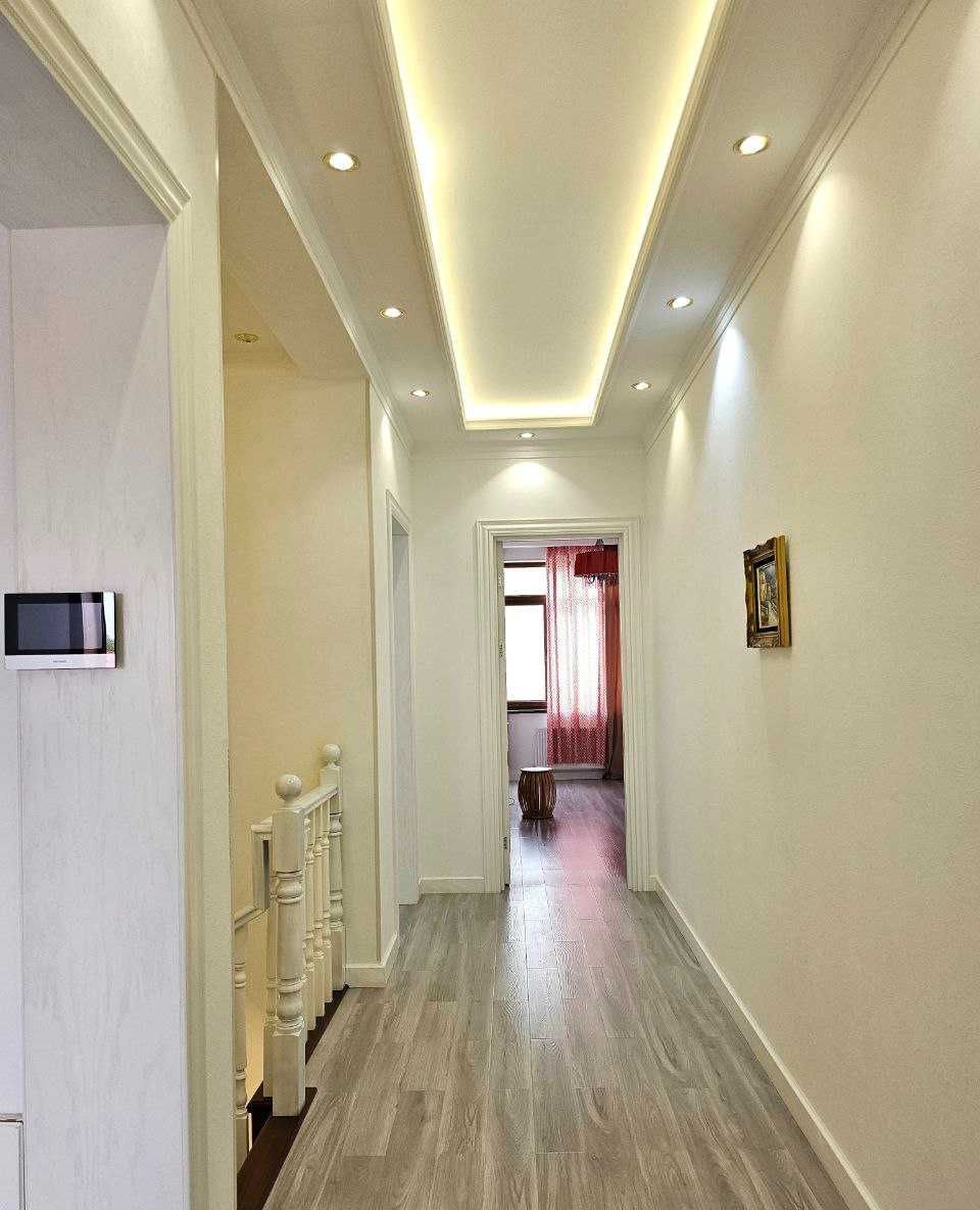 Sotiladi 9 xonali hovli, 250 m² · Yakkasaroy — surat 7