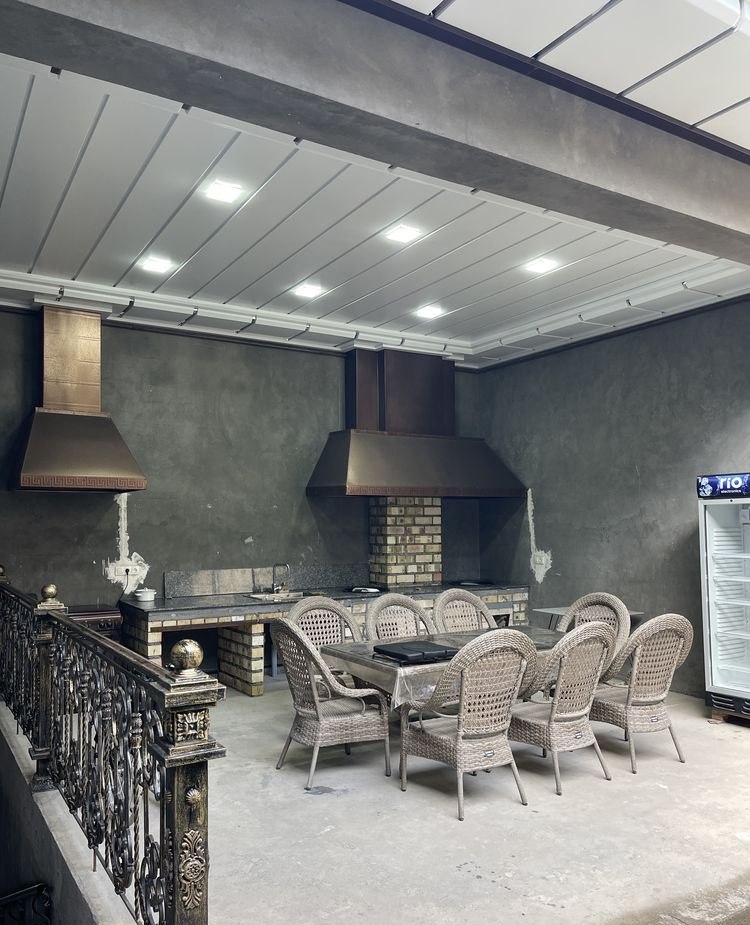For sale 14-room house, 720 m² · Almazar — photo 3
