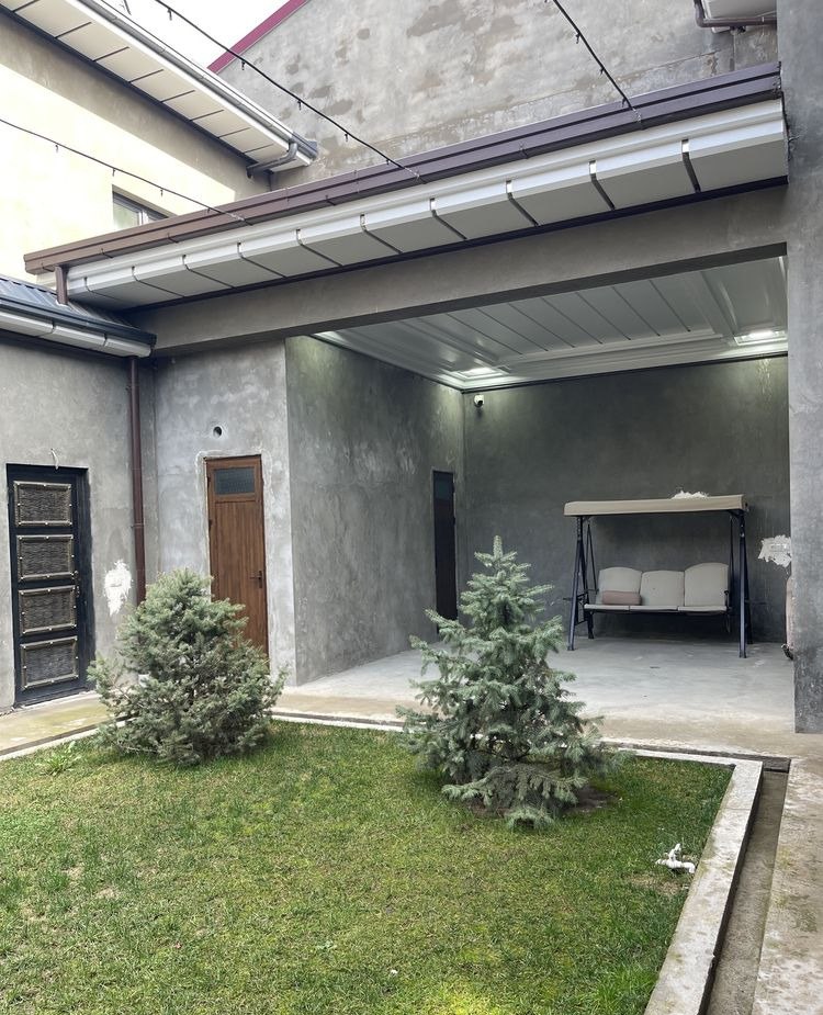 For sale 14-room house, 720 m² · Almazar — photo 2