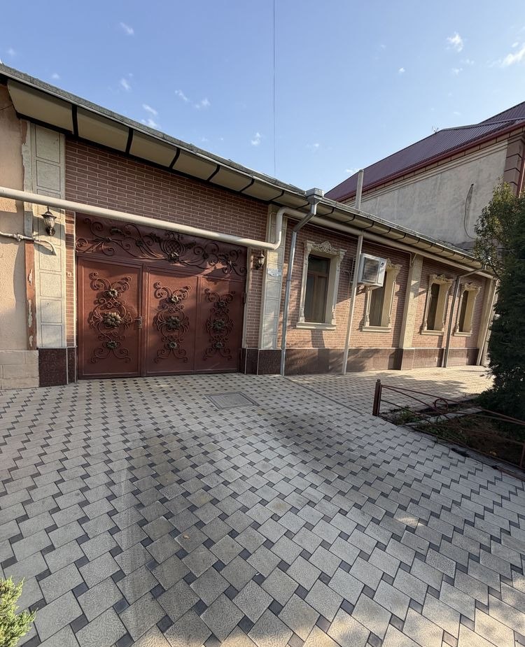 Sotiladi 6 xonali hovli, 250 m² · Yakkasaroy — surat 3