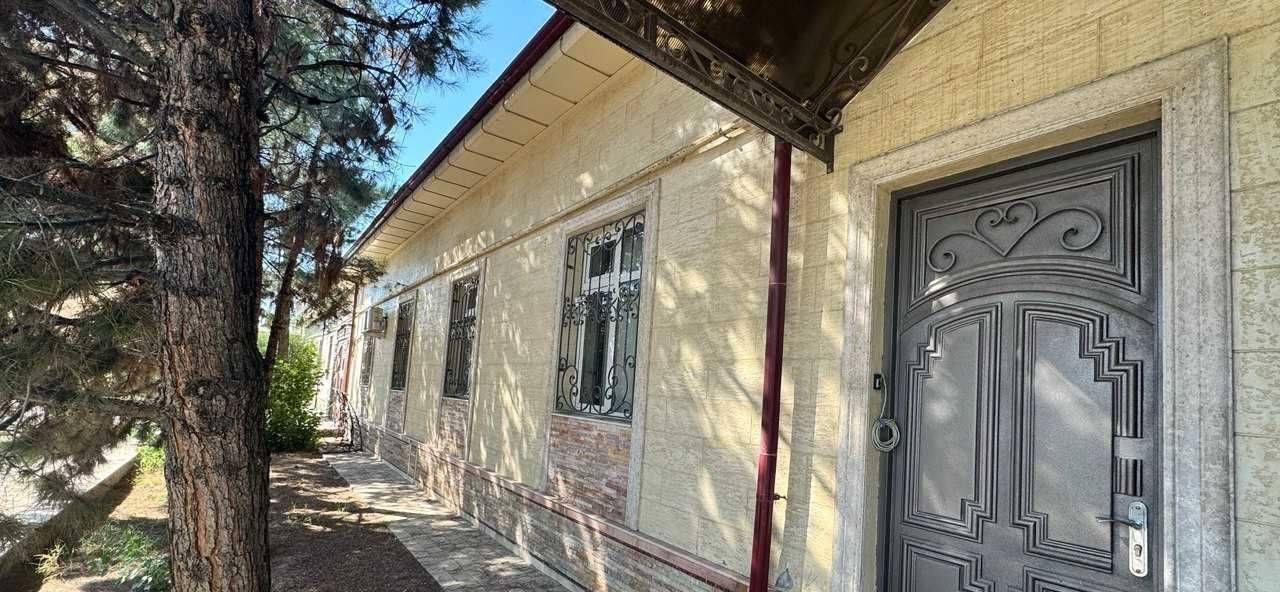For sale 5-room house, 200 m² · Mirzo-Ulugbek — photo 1