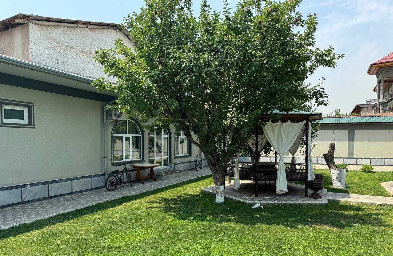 Sotiladi 12 xonali hovli · Mirzo Ulug‘bek — surat 5