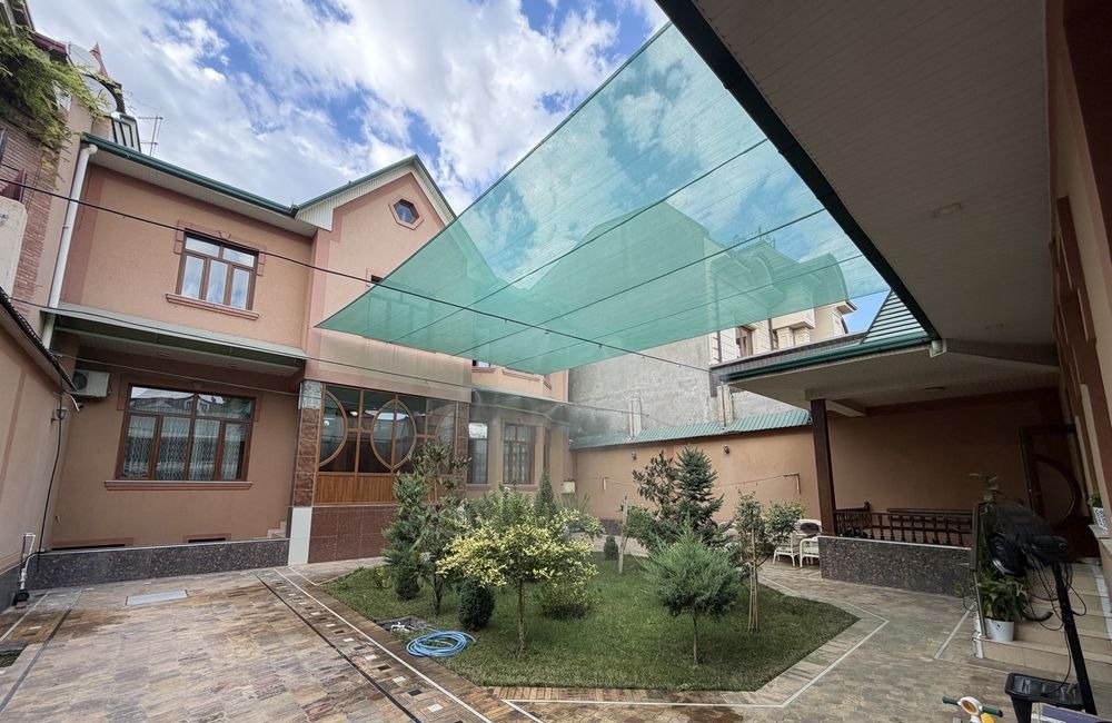 Sotiladi 9 xonali hovli, 413 m² · Mirzo Ulug‘bek — surat 1
