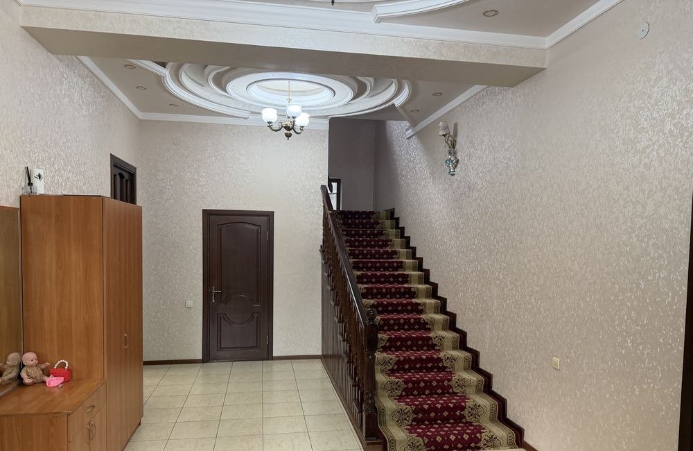 Sotiladi 9 xonali hovli, 413 m² · Mirzo Ulug‘bek — surat 4