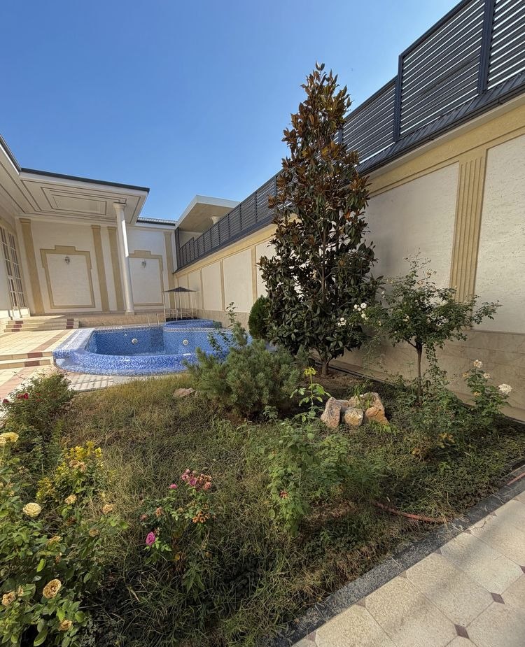 For sale 6-room house · Almazar — photo 3