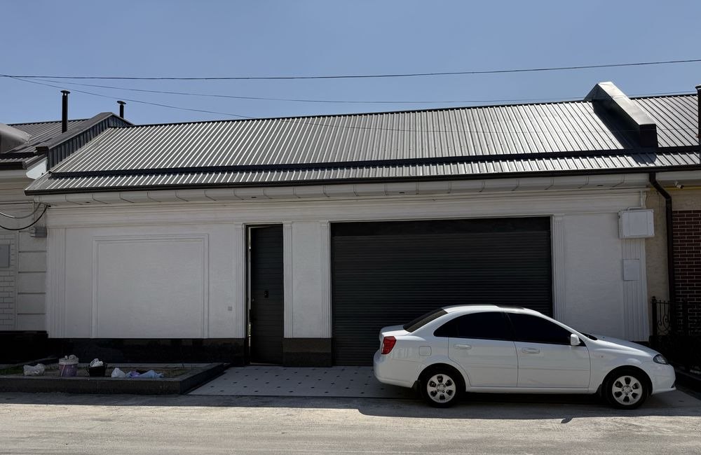 Sotiladi 8 xonali hovli, 4 m² · Yashnobod — surat 3