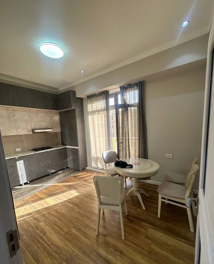 Продаётся 2-комн. квартира, 73 м² · ЖК Piramit Tower · Яккасарай — фото 1