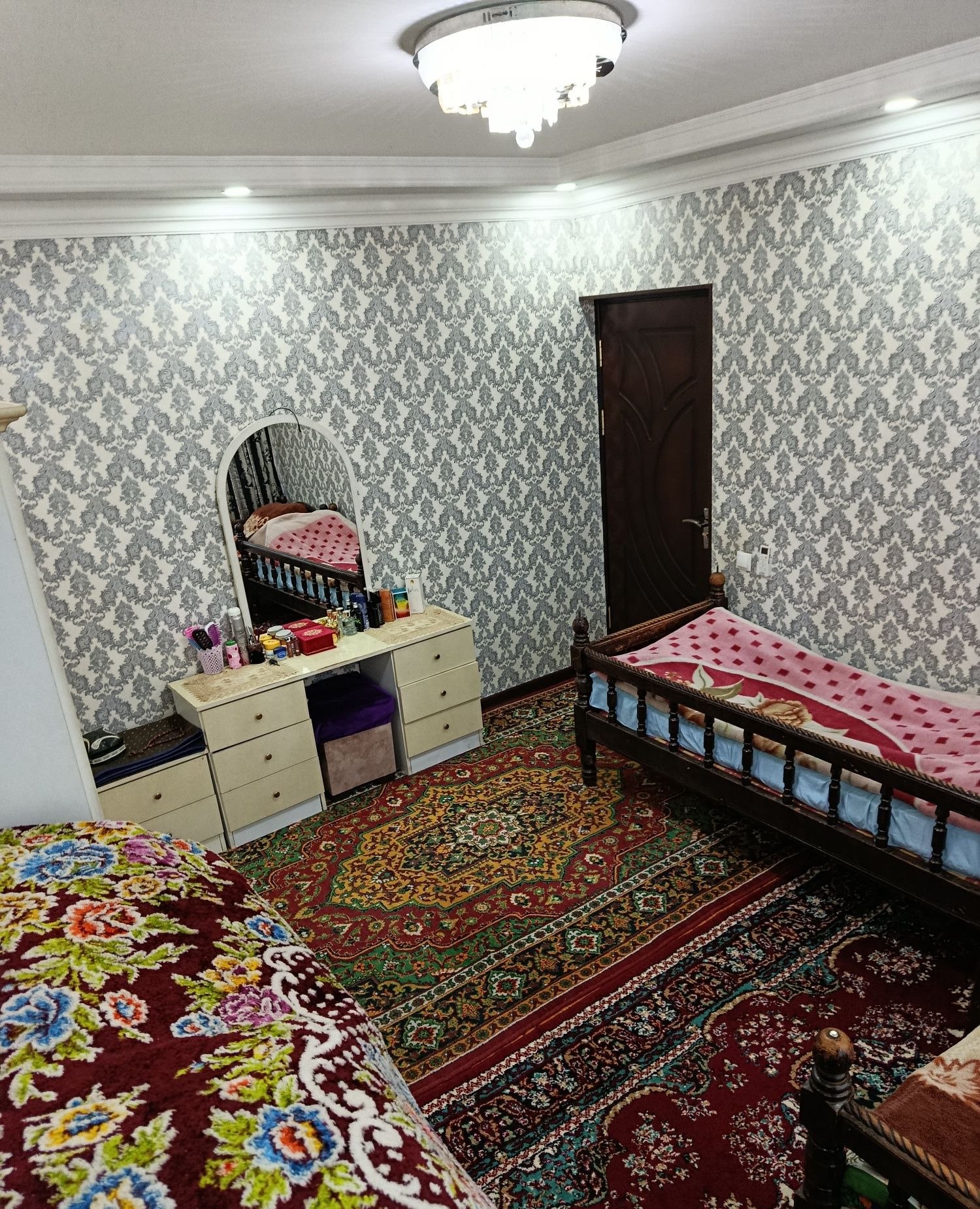 Sotiladi 3 xonali xonadon, 73 m² · Olmazor — surat 1