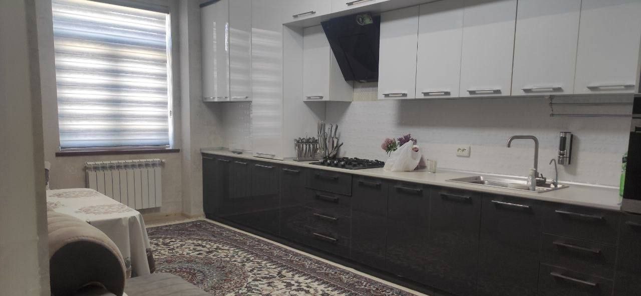 For sale 4-room apartment, 110 m² · Almazar — photo 2