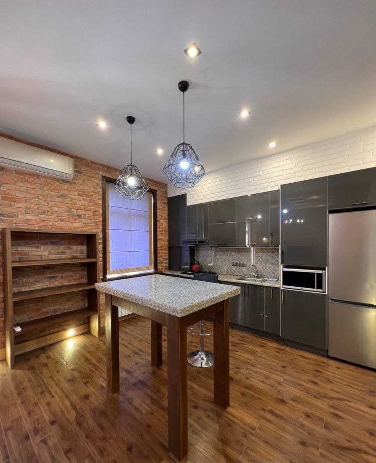 Sotiladi 2 xonali xonadon, 53 m² · Mirobod — surat 2