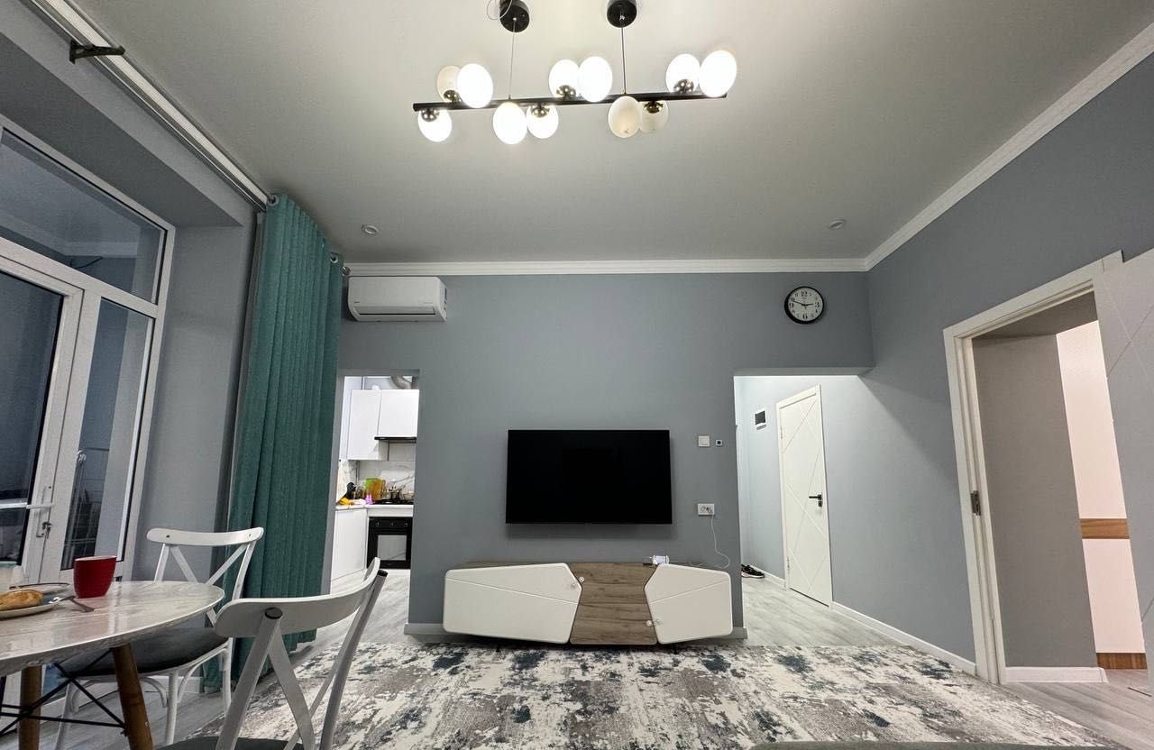 Sotiladi 3 xonali xonadon, 72 m² · Mirobod — surat 1