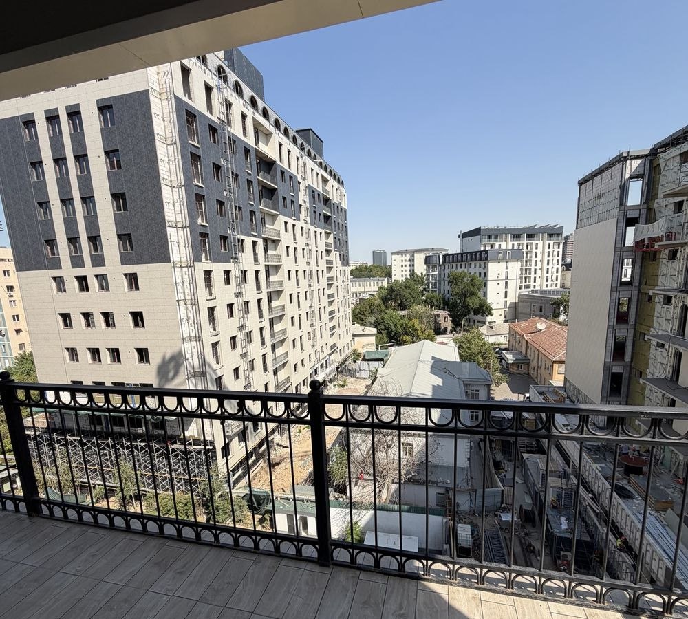 Продаётся 3-комн. квартира, 131 м² · ЖК Enone · Яккасарай — фото 2