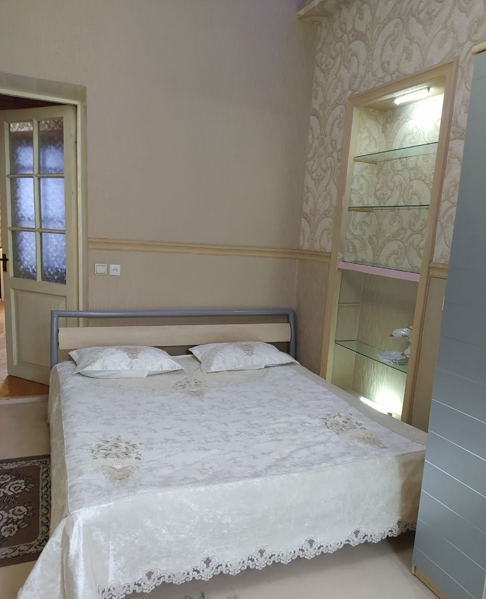For sale 2-room apartment, 50 m² · Mirabad — photo 4
