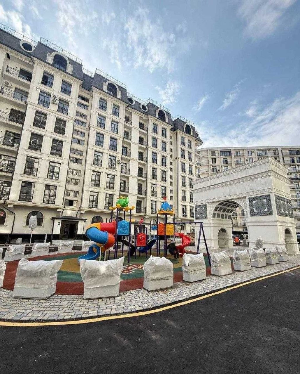 Sotiladi 4 xonali xonadon, 94.12 m² · Lafayette · Yakkasaroy — surat 1