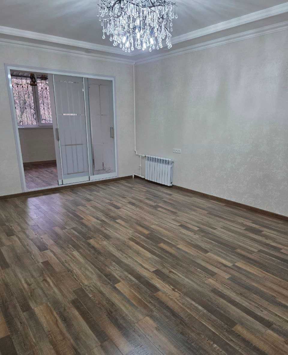 Sotiladi 4 xonali xonadon, 100 m² · Mirzo Ulug‘bek — surat 1