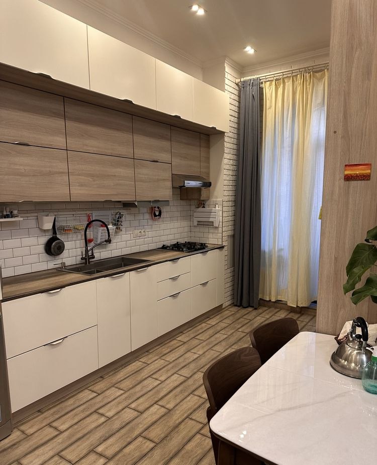 Sotiladi 3 xonali xonadon, 63 m² · Mirzo Ulug‘bek — surat 2