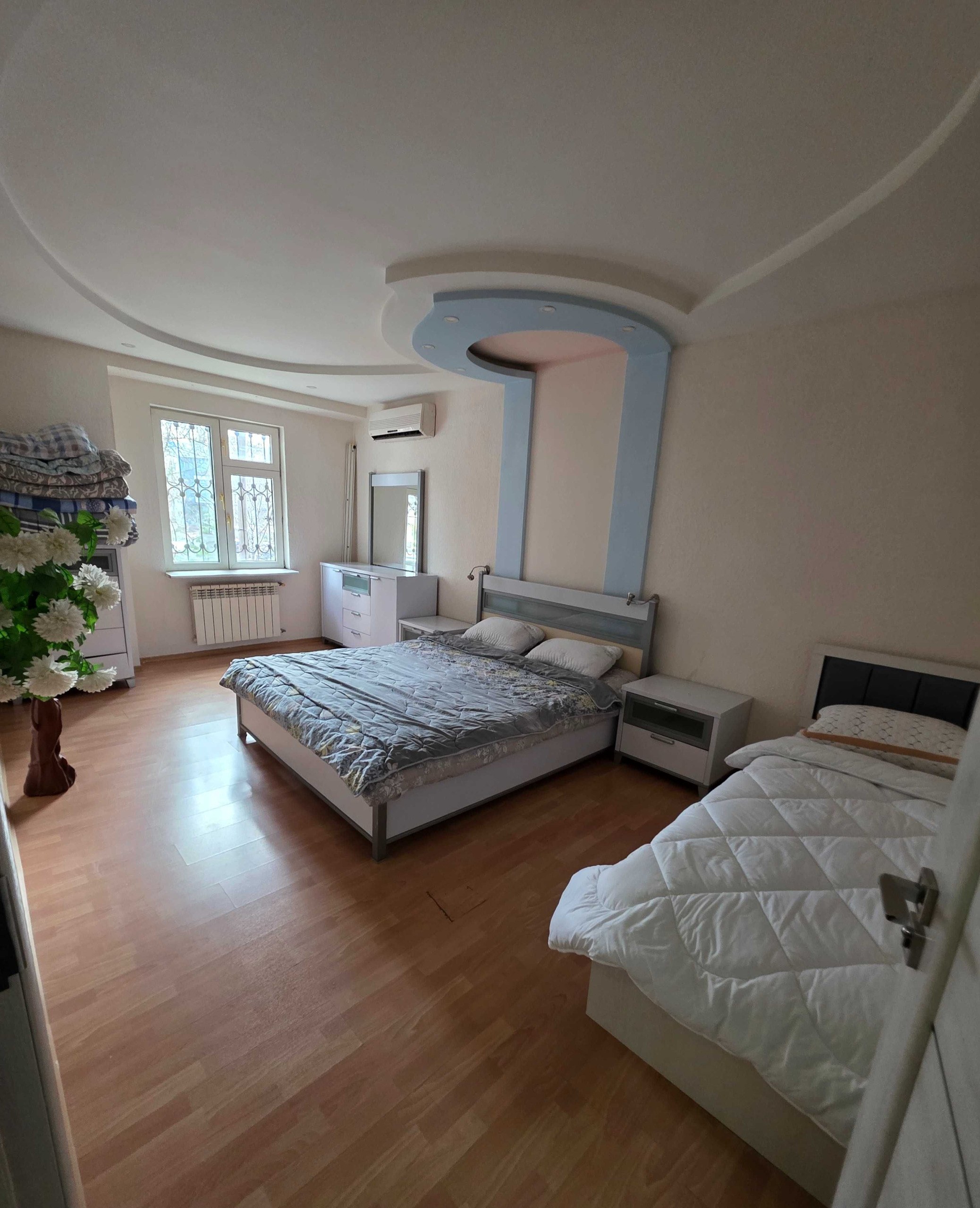 Продаётся 2-комн. квартира, 80 м² · Мирзо-Улугбек — фото 1