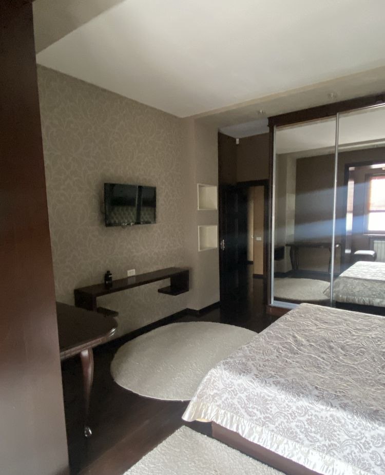 Sotiladi 4 xonali xonadon, 150 m² · Mirzo Ulug‘bek — surat 8