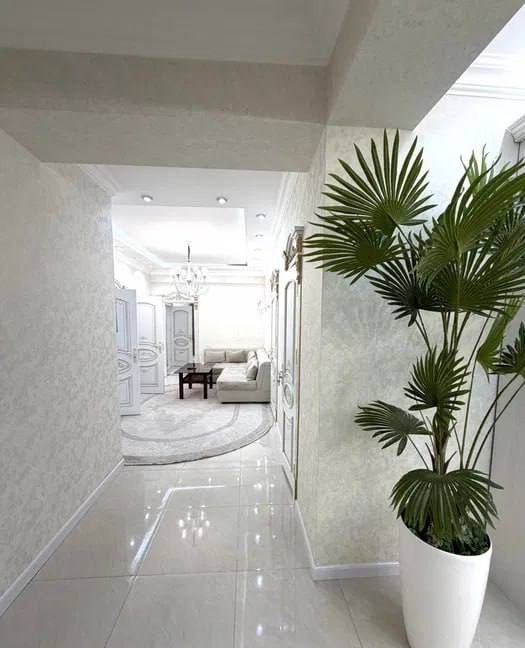 Продаётся 4-комн. квартира, 105 м² · Юнусабад — фото 2