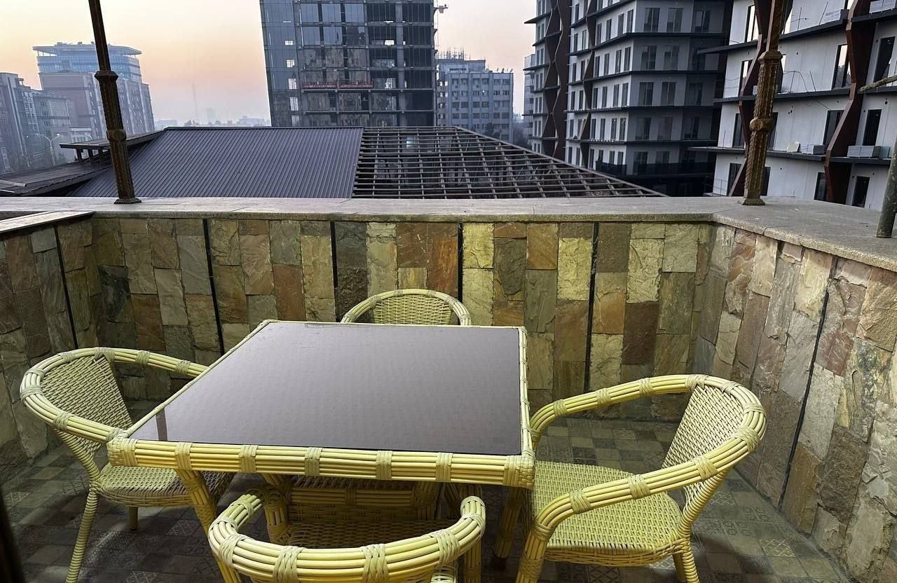 For sale 2-room apartment, 67 m² · Yunusabad — photo 1