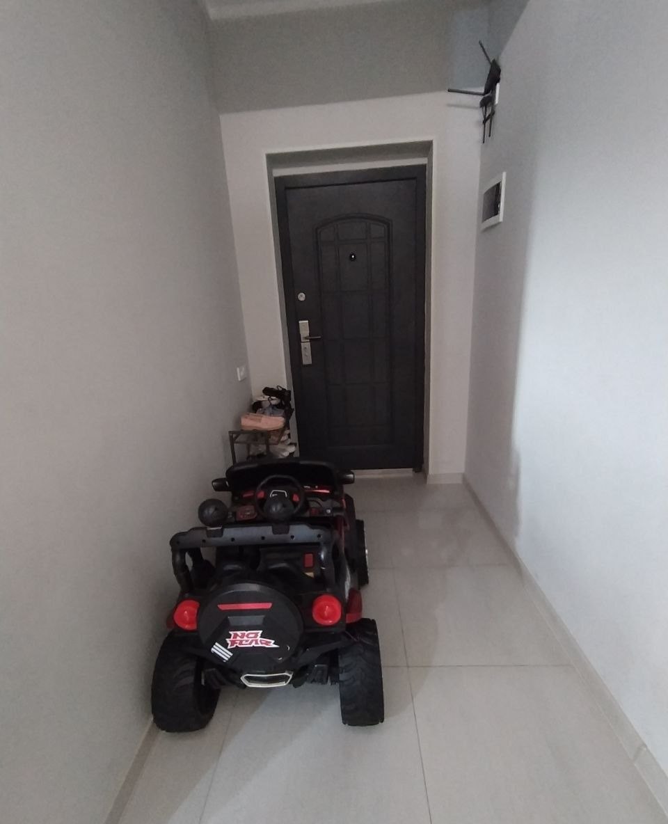 Sotiladi 3 xonali xonadon, 70 m² · Bauraum · Olmazor — surat 1