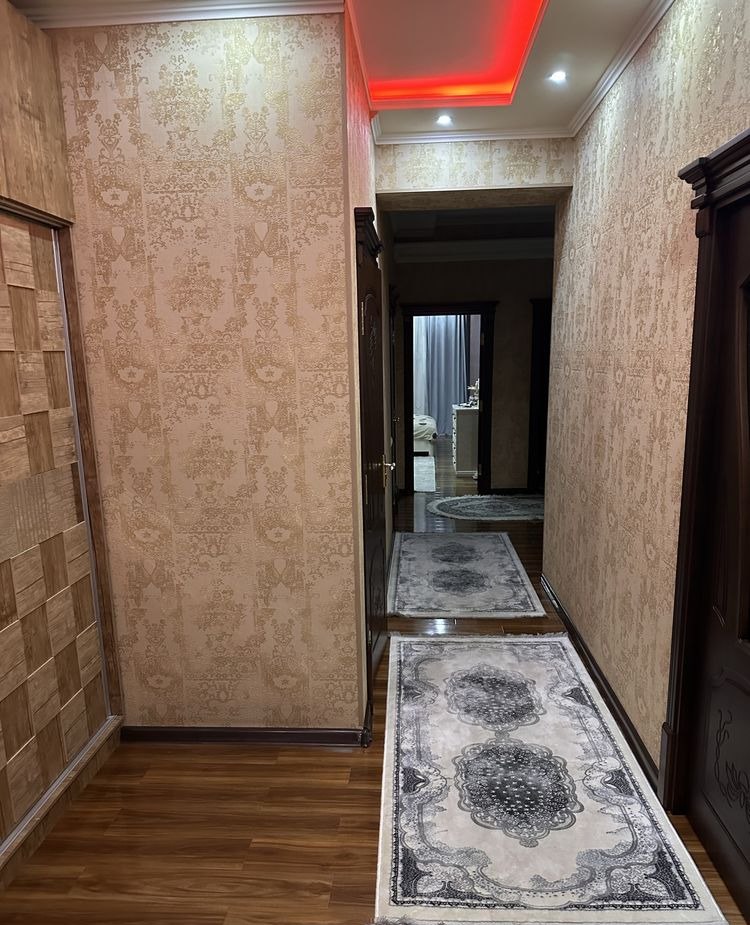 Sotiladi 4 xonali xonadon, 118 m² · Yashnobod — surat 2