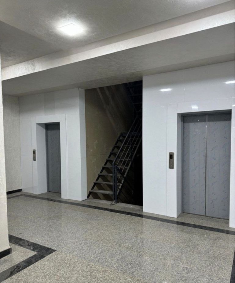 Sotiladi 4 xonali xonadon, 86 m² · Yashnobod — surat 2