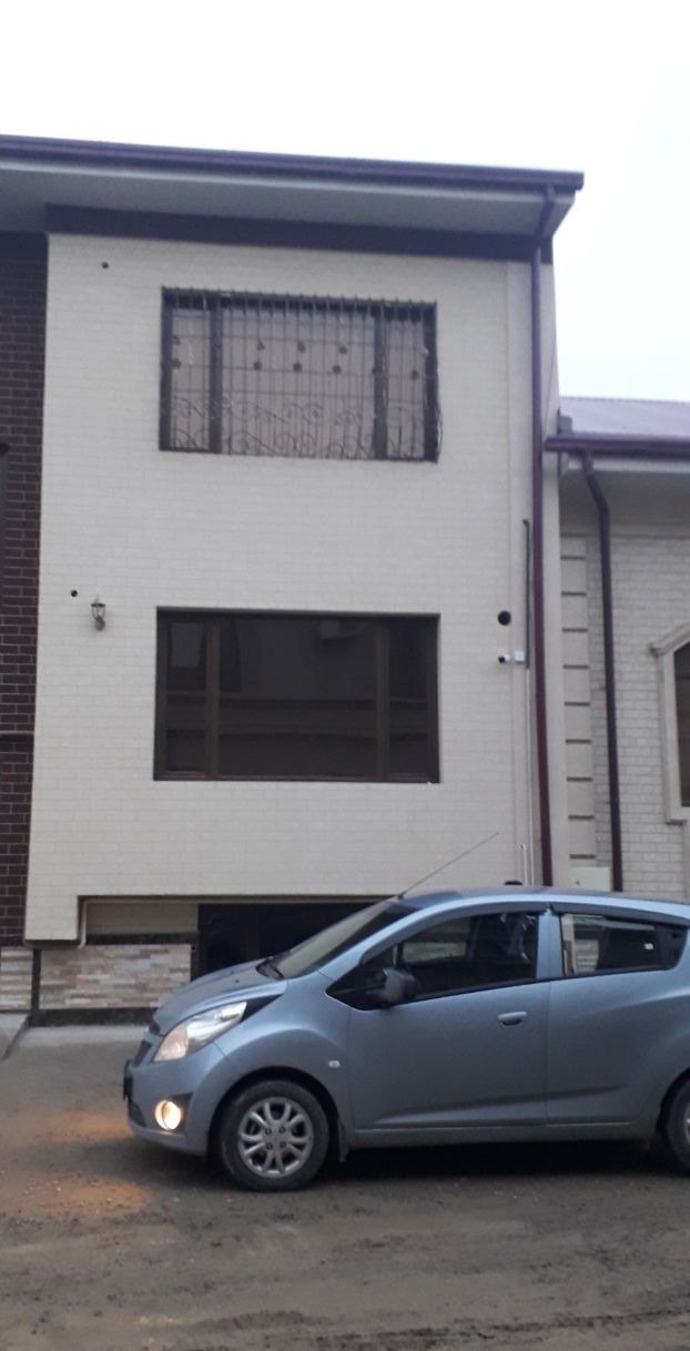 Sotiladi 3 xonali xonadon, 90 m² · Yashnobod — surat 2