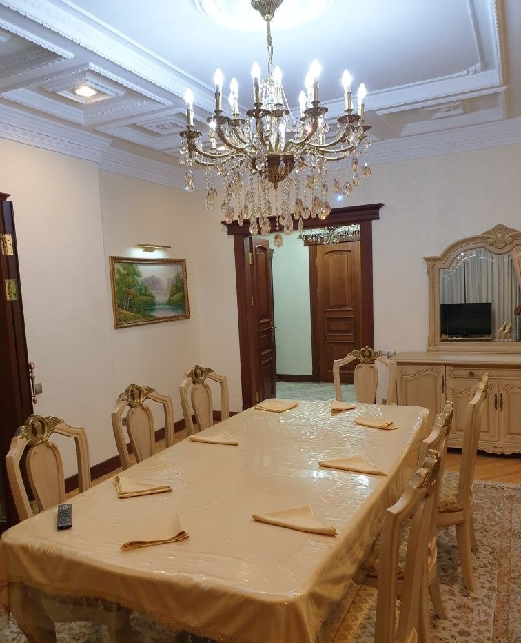 Сдаётся 4-комн. квартира, 200 м² · Мирабад — фото 5