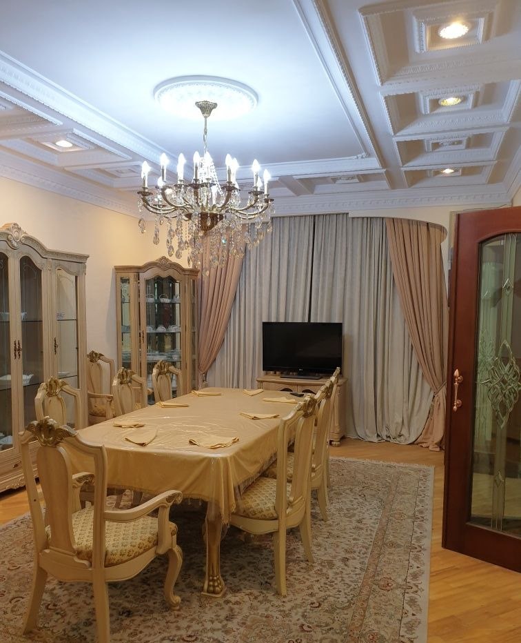 Сдаётся 4-комн. квартира, 200 м² · Мирабад — фото 4
