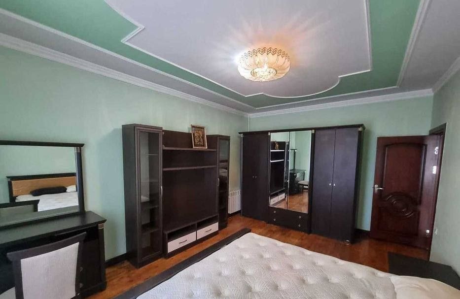 Сдаётся 4-комн. квартира, 135 м² · Мирабад — фото 3