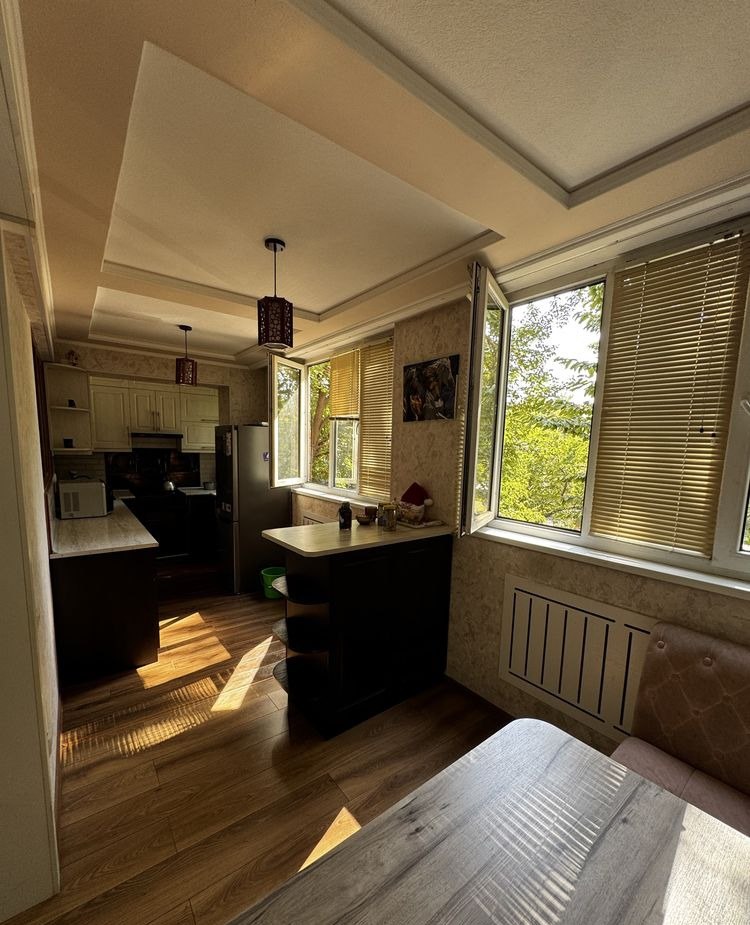 For rent 4-room apartment, 82 m² · Mirabad — photo 1