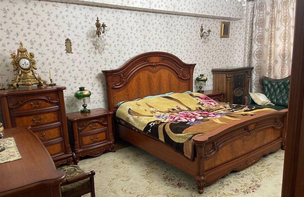 Сдаётся 4-комн. квартира, 190 м² · Мирабад — фото 3