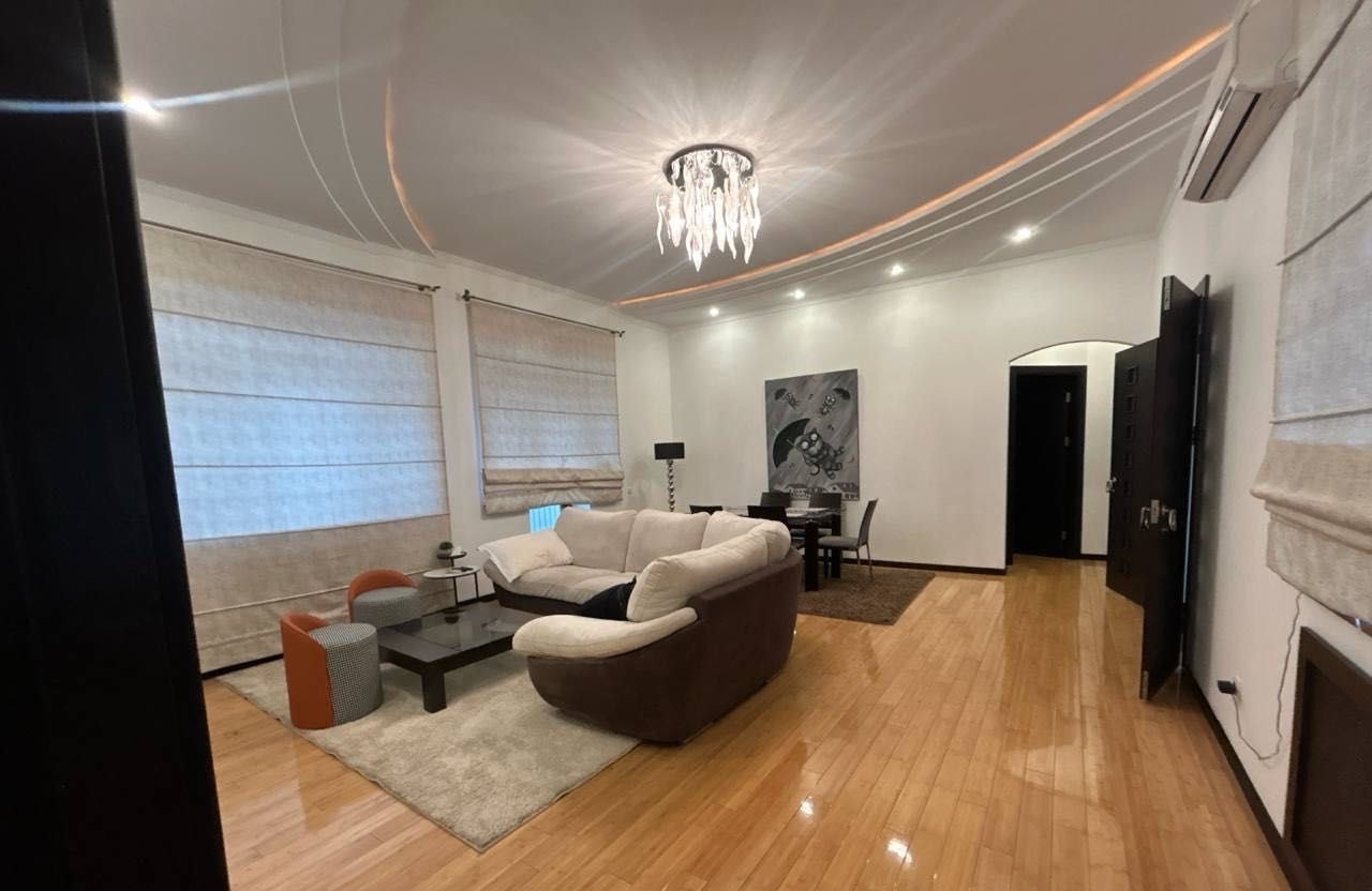 Сдаётся 2-комн. квартира, 72 м² · Мирзо-Улугбек — фото 1