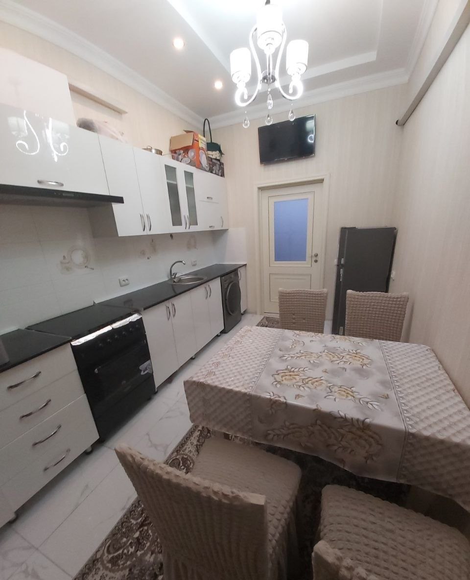 Сдаётся 2-комн. квартира, 64 м² · Мирзо-Улугбек — фото 1
