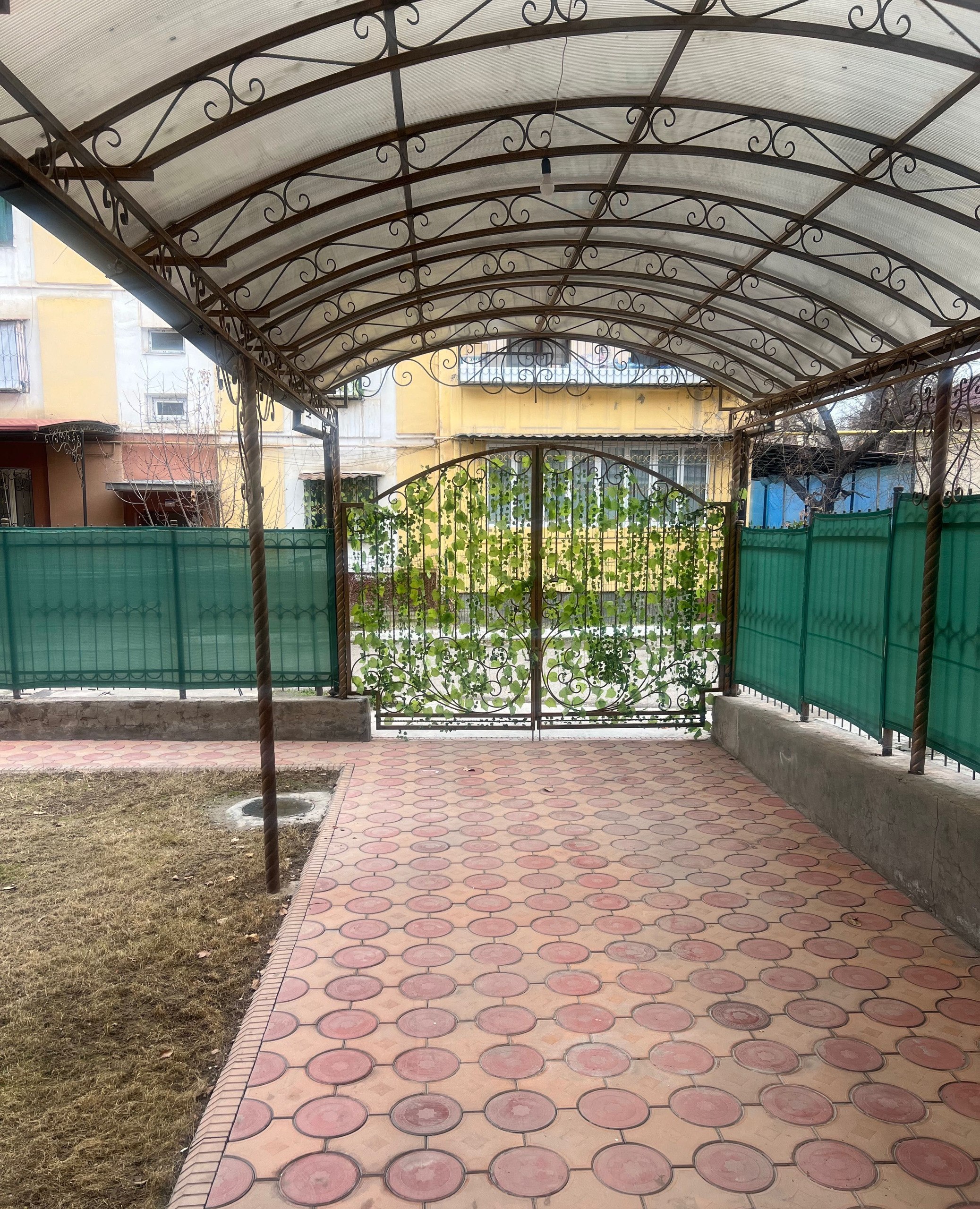 Сдаётся 3-комн. квартира, 130 м² · Учтепа — фото 2