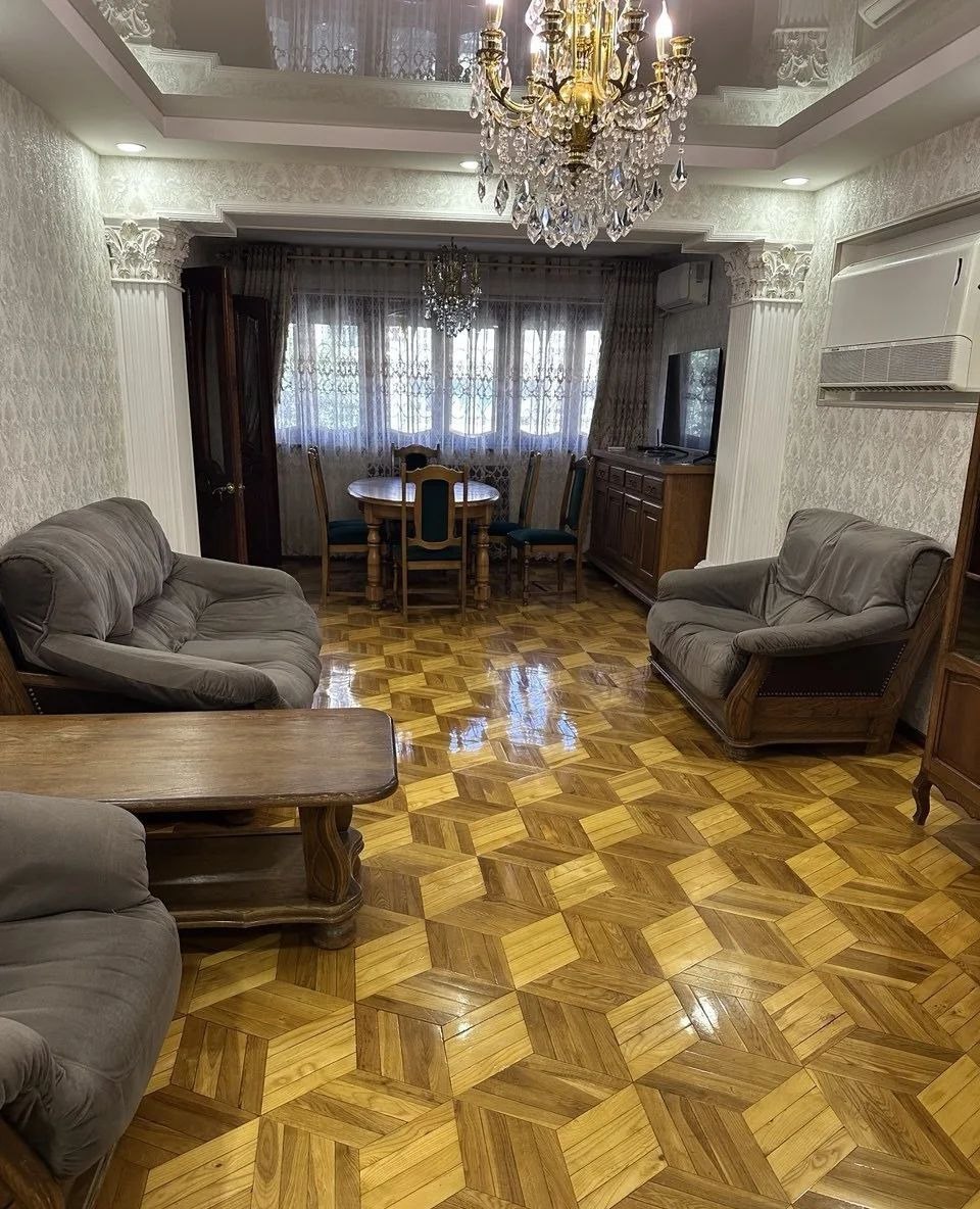 Сдаётся 4-комн. квартира, 124 м² · Юнусабад — фото 1