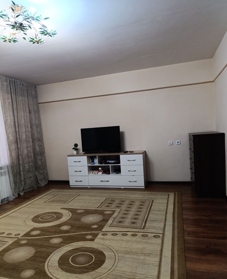 For sale 2-room apartment, 70 m² · Shaykhantakhur — photo 1