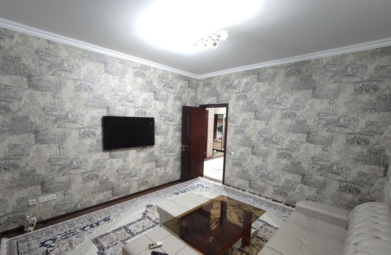 For rent 5-room apartment, 180 m² · Yakkasaray — photo 1