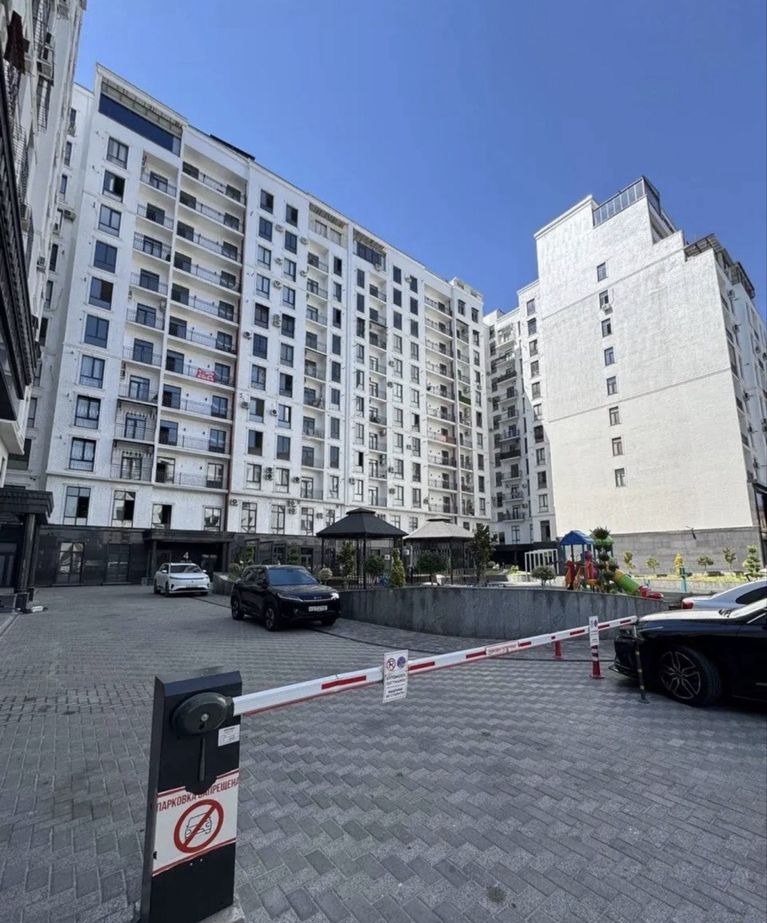 Сдаётся 4-комн. квартира, 111 м² · ЖК Charxnovza · Шайхантахур — фото 1