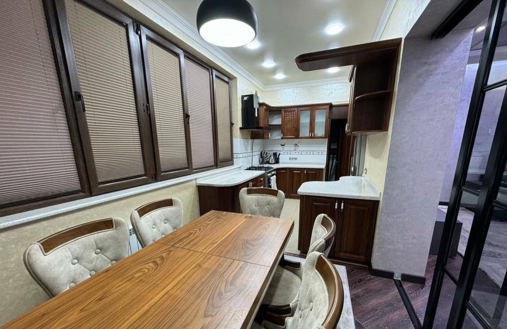 Sotiladi 3 xonali xonadon, 110 m² · Mirobod — surat 1