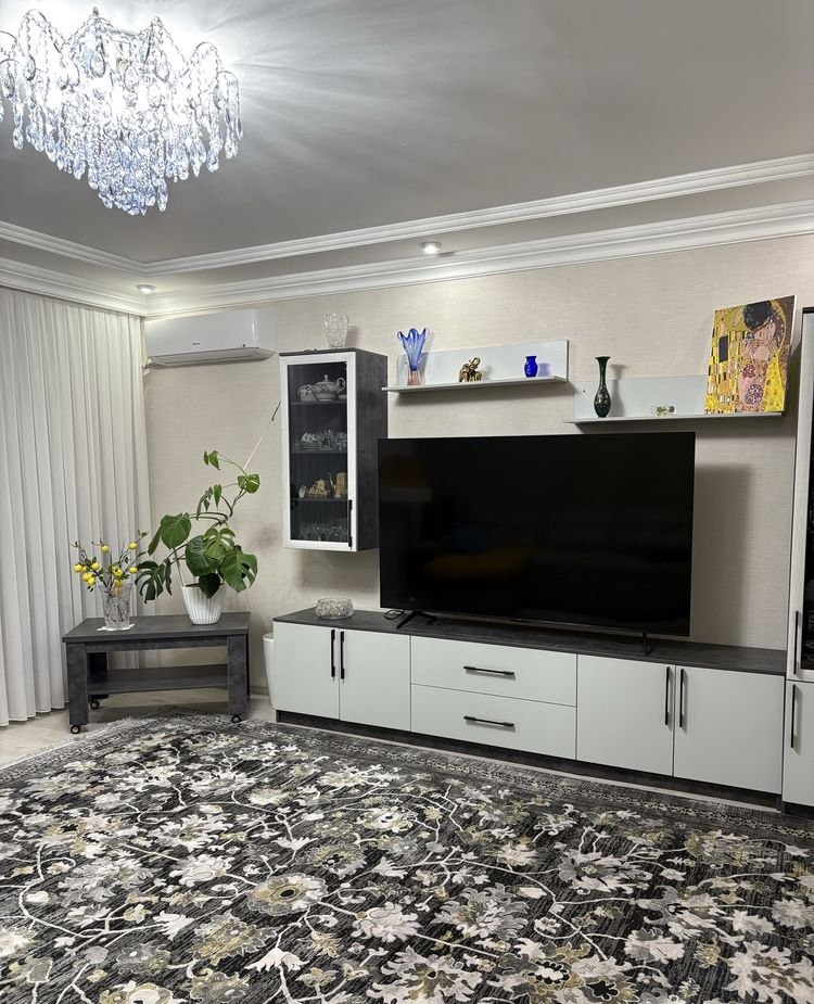 For rent 2-room apartment, 70 m² · Mirabad — photo 1