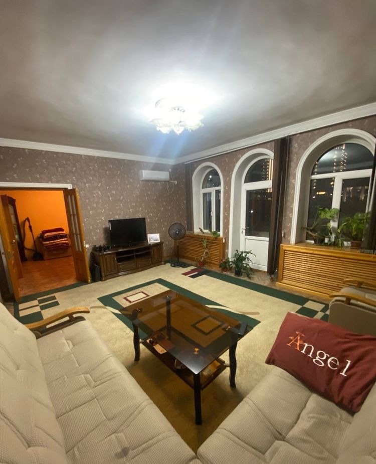 Сдаётся 3-комн. квартира, 90 м² · Мирабад — фото 1
