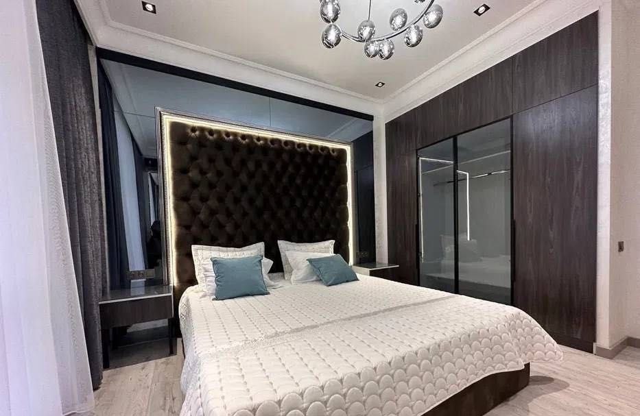 Сдаётся 3-комн. квартира, 91 м² · ЖК Greenwich · Мирабад — фото 6
